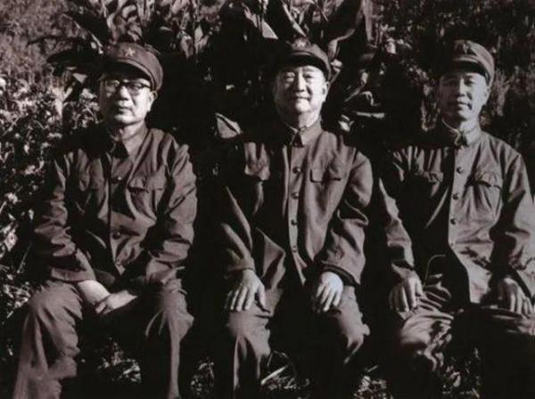 吳信泉一槍不發,困住美軍七天七夜,李奇微:仗還能這麼打? 吳信泉一槍不發,困住美軍七天七夜,李奇微:仗還能這麼打?