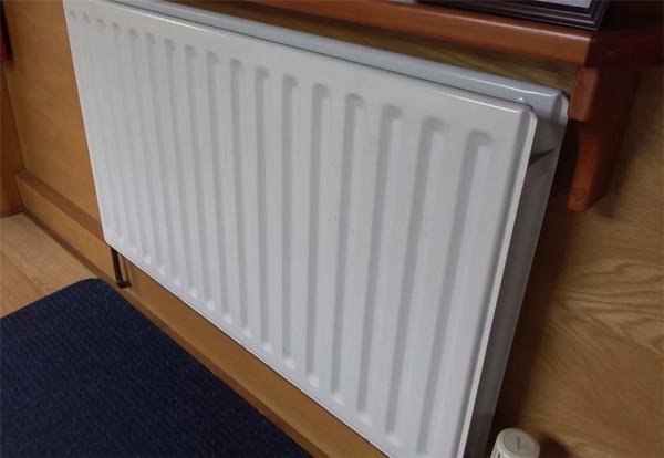 52歲的他放棄一切，住進33㎡“房船”中漂泊流浪，一晃已生活5年