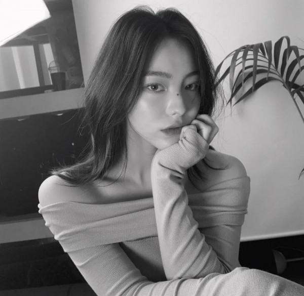 圓肩厚背這樣穿，堪比變形記