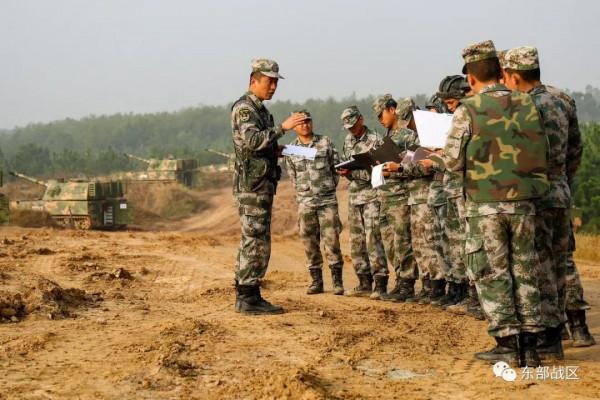 榴炮開火!從黑夜打到白天 榴炮開火!從黑夜打到白天
