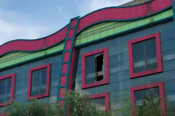 瀋陽令人惋惜的爛尾樓，曾要建成東北最大的遊樂園，如今草比人高