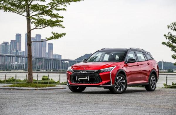 奕炫GS試駕：矩陣式LED大燈、電動皮座椅主動剎車，舒適實用