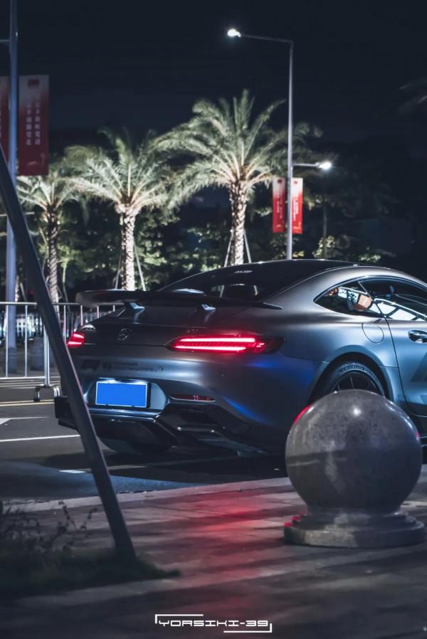 油耗堪比納智捷的梅賽德斯-AMG GT,兩天一箱98你受得了嗎? 油耗堪比納智捷的梅賽德斯-AMG GT,兩天一箱98你受得了嗎?