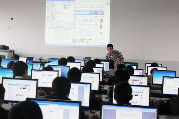 馬雲預言:未來最不容易就業的“三大專業”,22考生要注意 馬雲預言:未來最不容易就業的“三大專業”,22考生要注意