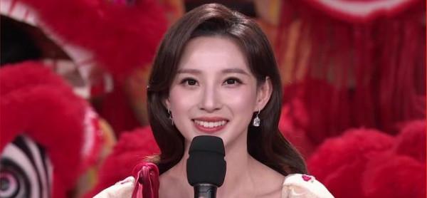 央視元宵晚會：宋軼被穿小鞋，女足成王炸，收視破5，全程無小品
