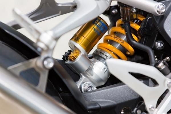 試駕凱旋大青蛙摩托車，真香現場