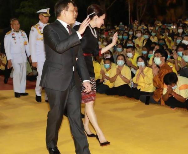 蘇提達被逼入絕境，試圖跟42歲帕公主結盟，育坤家族能答應嗎