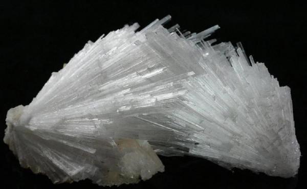 那些外觀豔麗,價值不菲的石頭們 那些外觀豔麗,價值不菲的石頭們