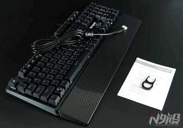 360°幻彩燈帶 雷柏V800RGB機械鍵盤體驗 360°幻彩燈帶 雷柏V800RGB機械鍵盤體驗