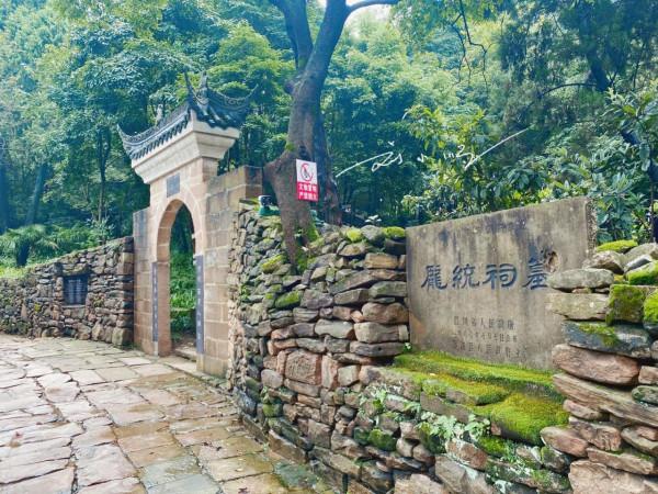 四川德陽著名的4A級旅遊景區，被認為與三星堆齊名，遊客卻不多