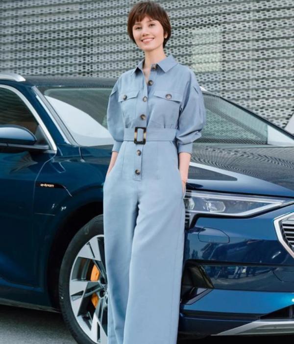 袁泉越老越好看,普通白色連衣裙就穿出高階感,骨子裡優雅 袁泉越老越好看,普通白色連衣裙就穿出高階感,骨子裡優雅