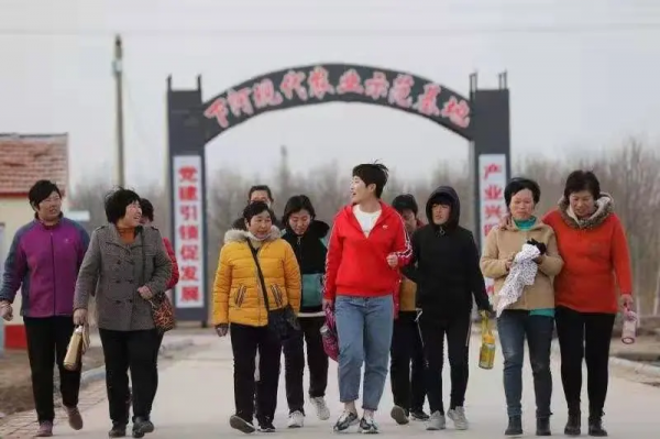 創智創業·新生代｜“90後”女大學生村支書王娟娟：強化黨建引領，走好鄉村振興路