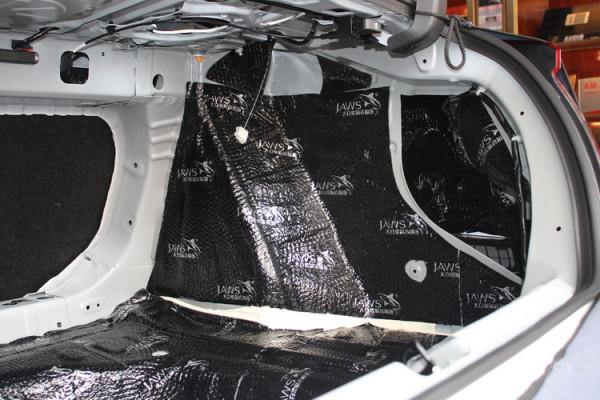 清清靜靜 鄭州環亞本田思域汽車隔音改裝大白鯊