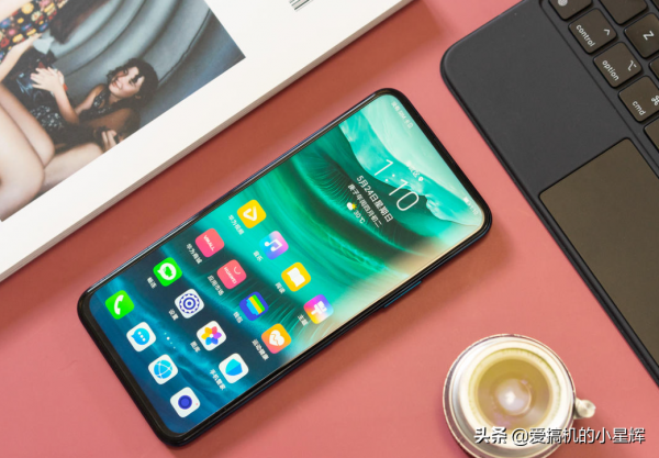 從2399元跌至1899元,麒麟芯+真全面屏+8GB+128GB,終於等到了 從2399元跌至1899元,麒麟芯+真全面屏+8GB+128GB,終於等到了