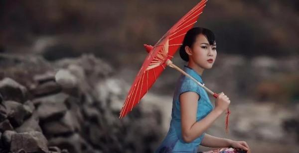 穿衣打扮不需要很複雜，美於表象，怎樣才能做一個有氣質的女人