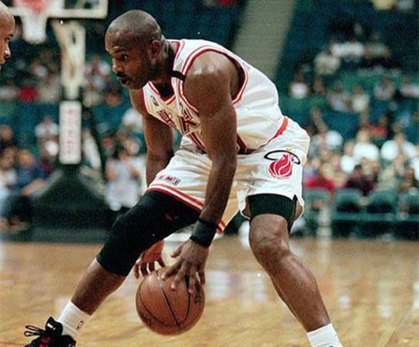 NBA聯盟逐漸沒落的－“傳統控衛”