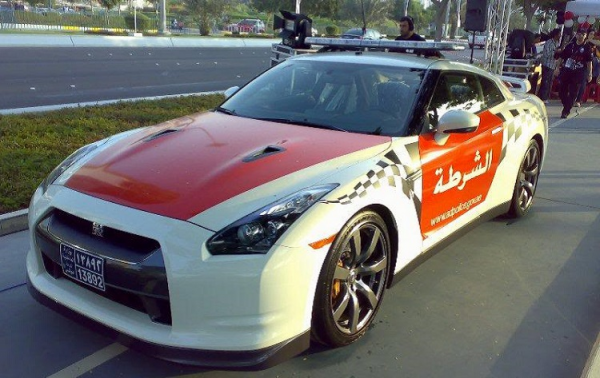 「收藏」一臺並不存在的日產GTR“偽警車”