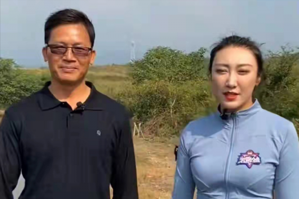 頗具爭議的大師劉志強，提竿方式再被質疑，釣友：掛魚造假？