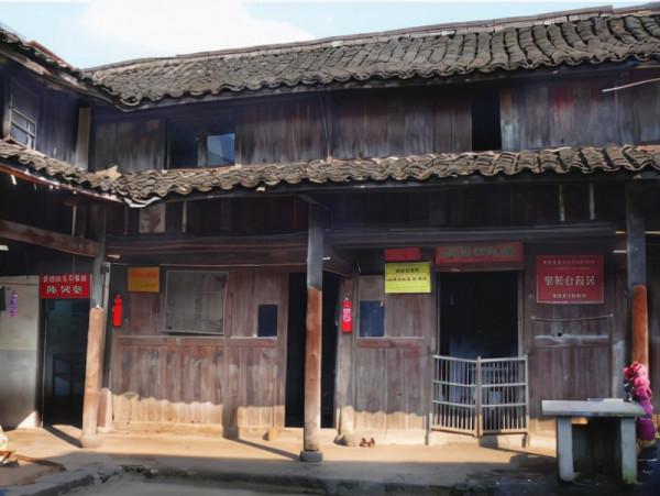 “弟弟不回，姐誓不嫁人！”為了一句承諾，姐終生未嫁，孤身57年