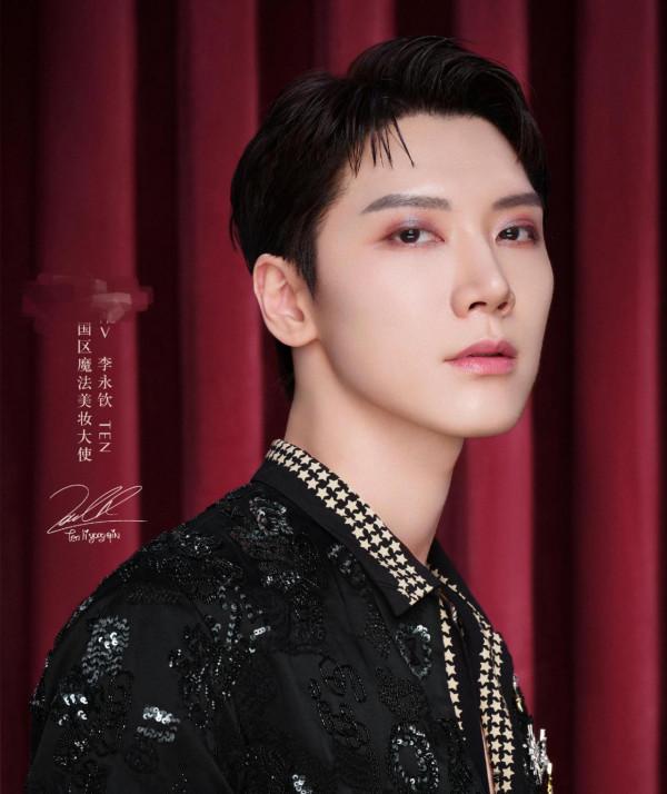 明明代言的是美妝產品,這些男星怎麼被畫成了妖魔鬼怪? 明明代言的是美妝產品,這些男星怎麼被畫成了妖魔鬼怪?