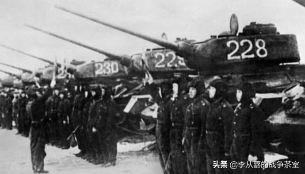 朝鮮軍隊最土豪的時刻：金日成的部隊裝備、火力完爆國軍五大主力