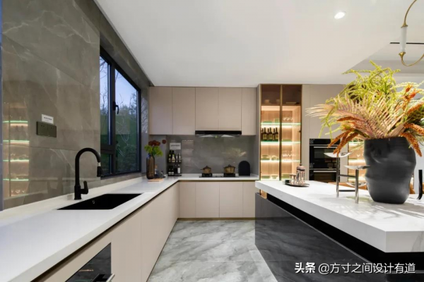 156㎡現代簡約,焦糖咖演繹輕奢質感!愛了 156㎡現代簡約,焦糖咖演繹輕奢質感!愛了