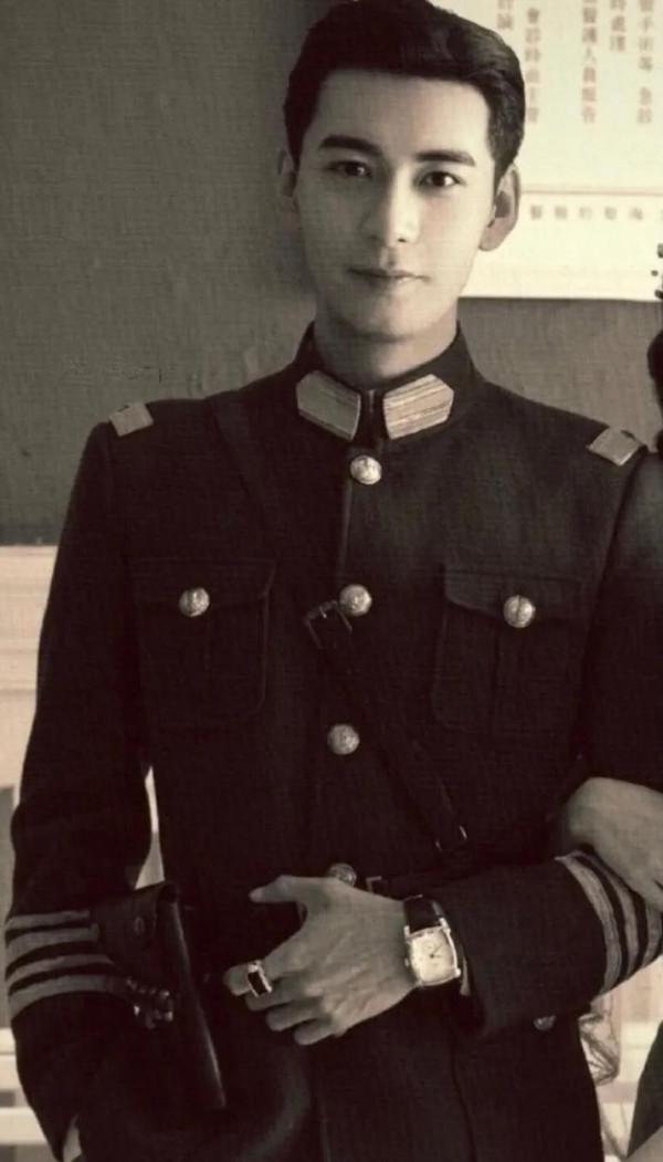 女小花堅守崗位，男藝人卻洗牌迅速，新出圈的男藝人，你更看好誰