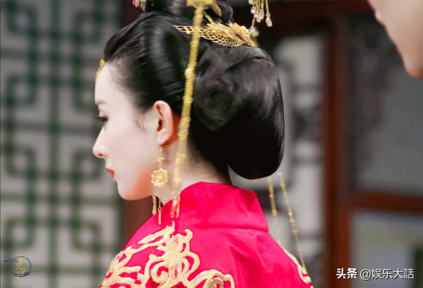 別再迷信張叔平了！這四位新造型師有靈氣有想法，關鍵作品還亮眼