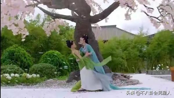 《雪中悍刀行》切腹鏡頭惹群嘲,日式元素層出不窮,古裝劇怎麼了 《雪中悍刀行》切腹鏡頭惹群嘲,日式元素層出不窮,古裝劇怎麼了