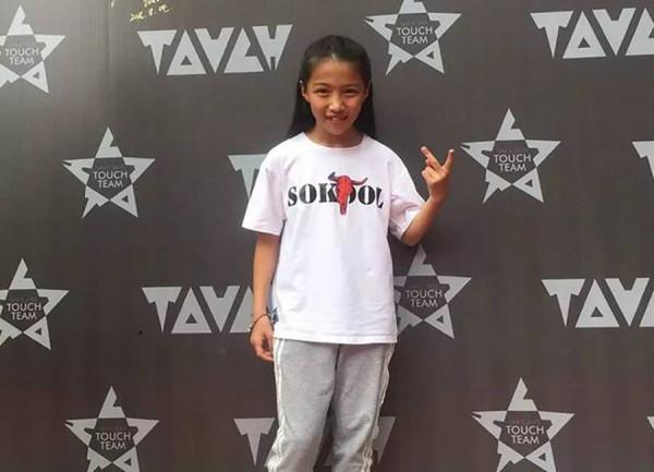 “天才街舞少女”席佳琪：靠撿廢品賣錢學跳舞，12歲獲中國區冠軍