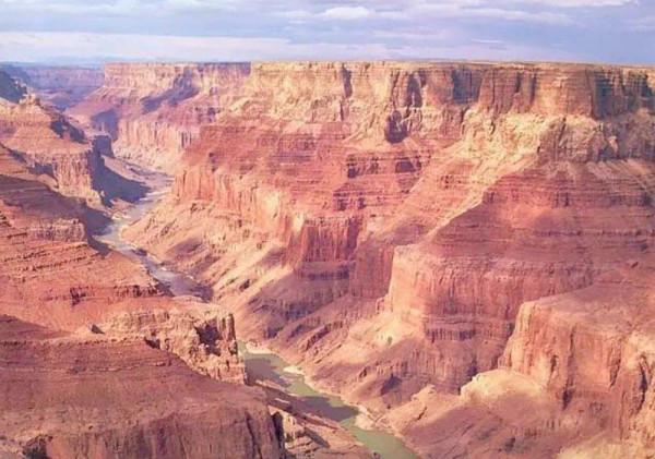 56千米大裂縫，隨時要把非洲大陸劈成兩半！末日審判即將到來？