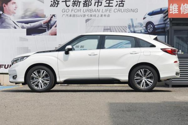 SUV買大不買小,這三款中型車,家人乘坐舒適,省油還耐用 SUV買大不買小,這三款中型車,家人乘坐舒適,省油還耐用