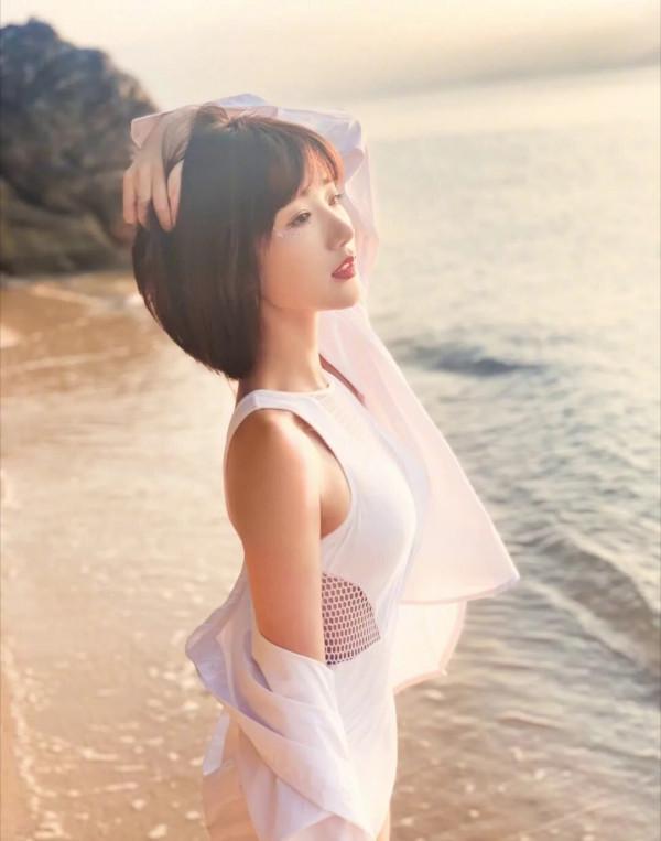 毛曉彤美圖合輯