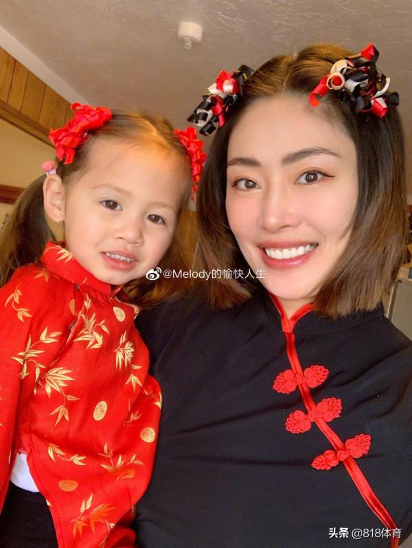 女排國手馬蘊雯嫁美國幸福!攜美國老公混血女兒拜年,做一桌年夜飯