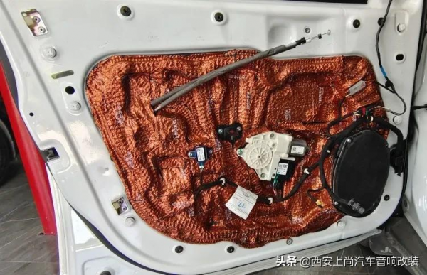 全方位降噪重回寧靜車生活,吉普指南者升級全車俄羅斯阿德薩隔音 全方位降噪重回寧靜車生活,吉普指南者升級全車俄羅斯阿德薩隔音