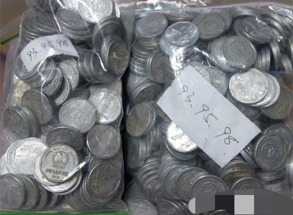 這樣的硬幣馬上就要退市,你家還有多少,快點收起來吧 這樣的硬幣馬上就要退市,你家還有多少,快點收起來吧