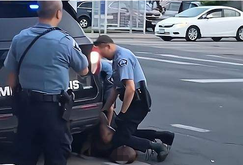 美國史上最殘忍冤案：14歲黑人被判電椅極刑，70年間家人無處申冤