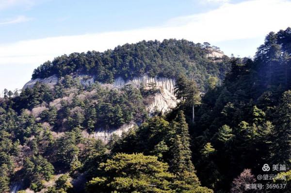 乘坐西峰索道上華山