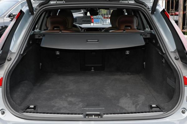 節假日出遊開什麼車好?這幾款空間大又舒適,長途自駕還不累 節假日出遊開什麼車好?這幾款空間大又舒適,長途自駕還不累