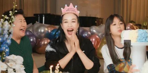 唐嫣秘密生子?鍾麗緹過生日,舒暢穿漢服直播,劉濤父親去世 唐嫣秘密生子?鍾麗緹過生日,舒暢穿漢服直播,劉濤父親去世