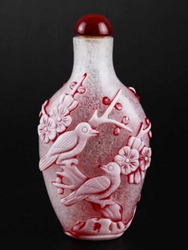 小小鼻菸壺發展和特徵,把玩的童趣雅緻的喜好,清皇族的喜愛 小小鼻菸壺發展和特徵,把玩的童趣雅緻的喜好,清皇族的喜愛