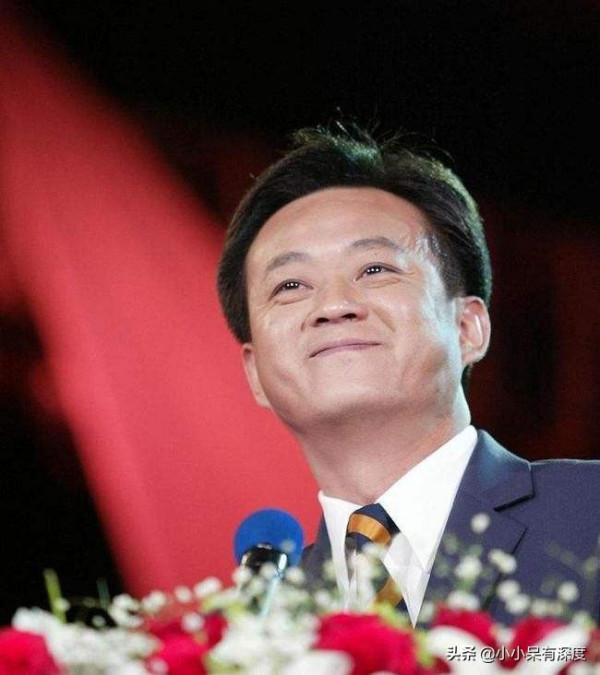 時隔1095天，朱軍重登舞臺，情緒激動一度哽咽！其實早已物是人非