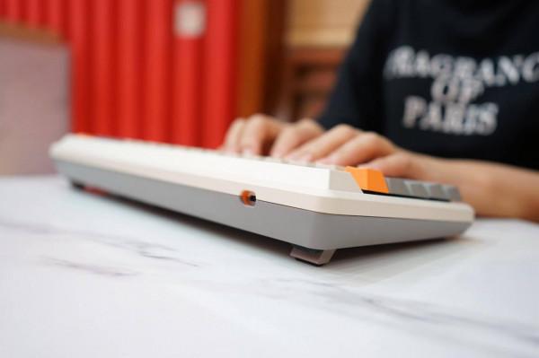 你心中的復古鍵盤是什麼樣的?杜伽三模無線機械鍵盤體驗 你心中的復古鍵盤是什麼樣的?杜伽三模無線機械鍵盤體驗