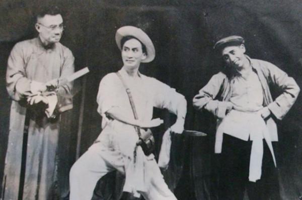 “南猴王”六齡童的葬禮：唐僧送最後一程，上千群眾道別