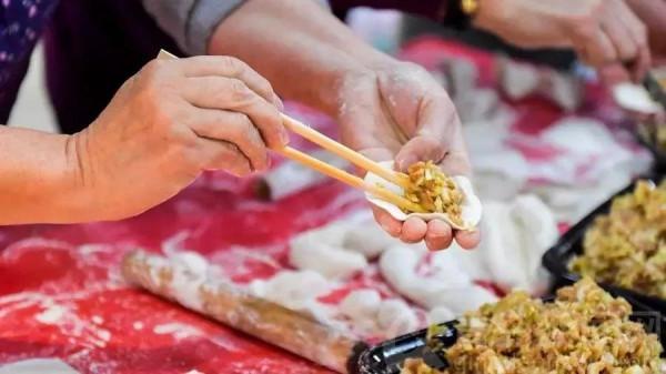 母親當了一輩子的免費保姆，直到去世之後我們才明白失去了什麼