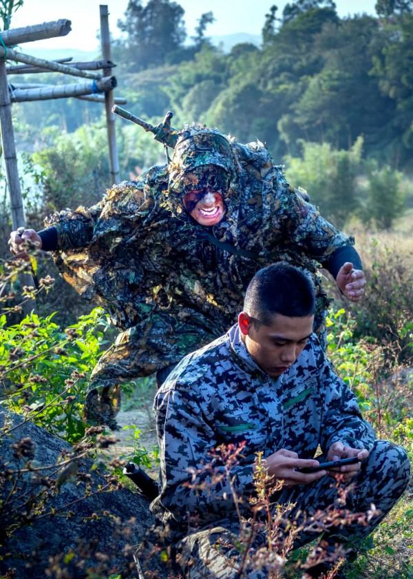閩東腹地！海軍陸戰隊開展破襲演練