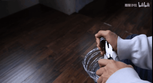 90後女護士爆改130平毛坯房，花1萬元打造出敘利亞“貧窮風”豪宅