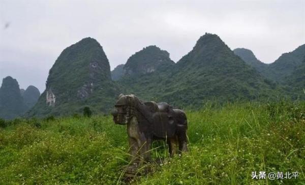 廣西平果市規模龐大的古墓群，埋葬的是明朝土司及其岑氏家族