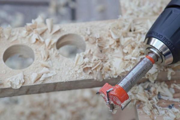 為什麼一套博世鋰電衝擊鑽套裝就能解決家裡的大多數安裝問題？