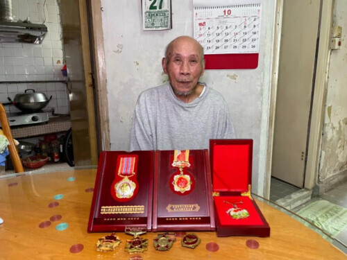 親歷者講述!在港老兵憶抗美援朝:“死一個換一個也要衝” 親歷者講述!在港老兵憶抗美援朝:“死一個換一個也要衝”